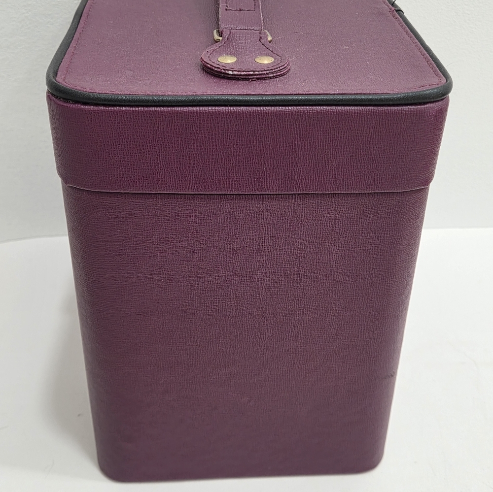 Chic Purple Jewelry Organizer - Picture 12 of 16